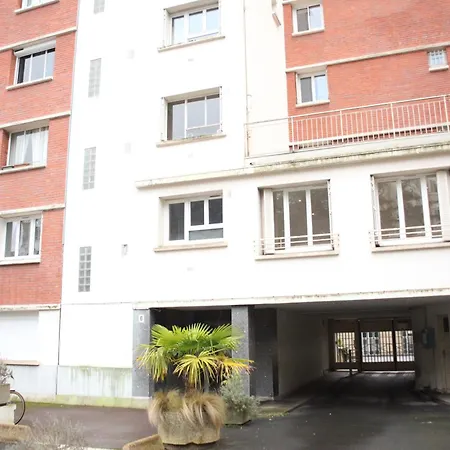 Renew Spacious & Quiet Apartament